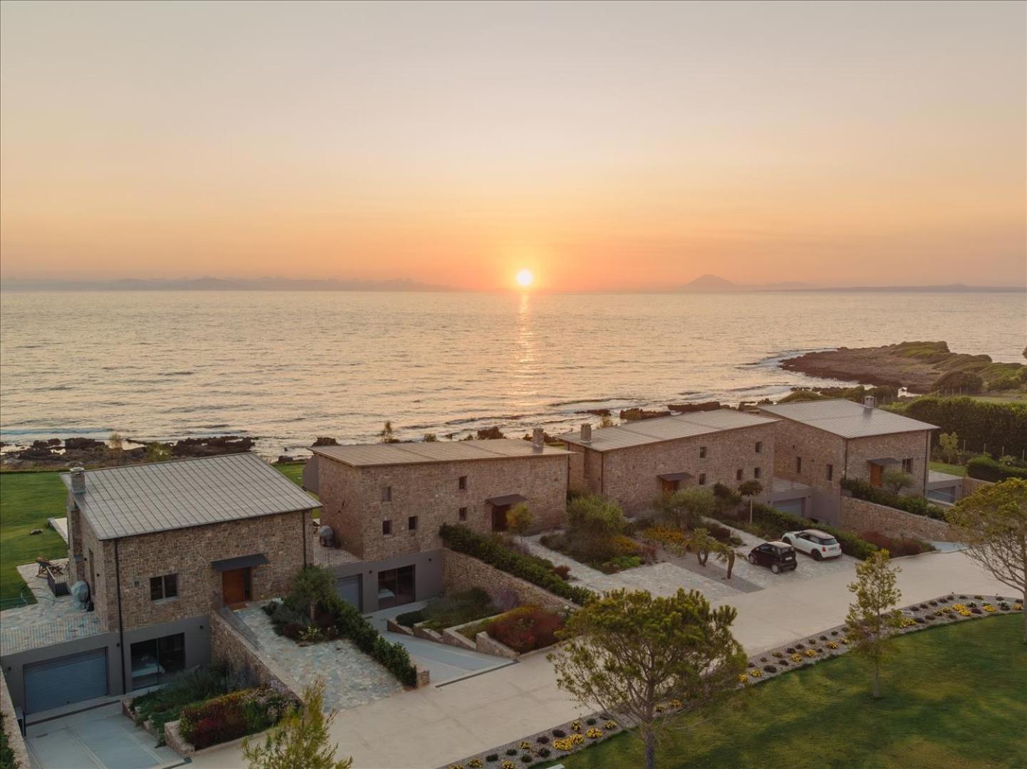 Real Life Homes Luxurious Seafront Villas Each With Their Own Private Pools Korakokhórion Exteriér fotografie