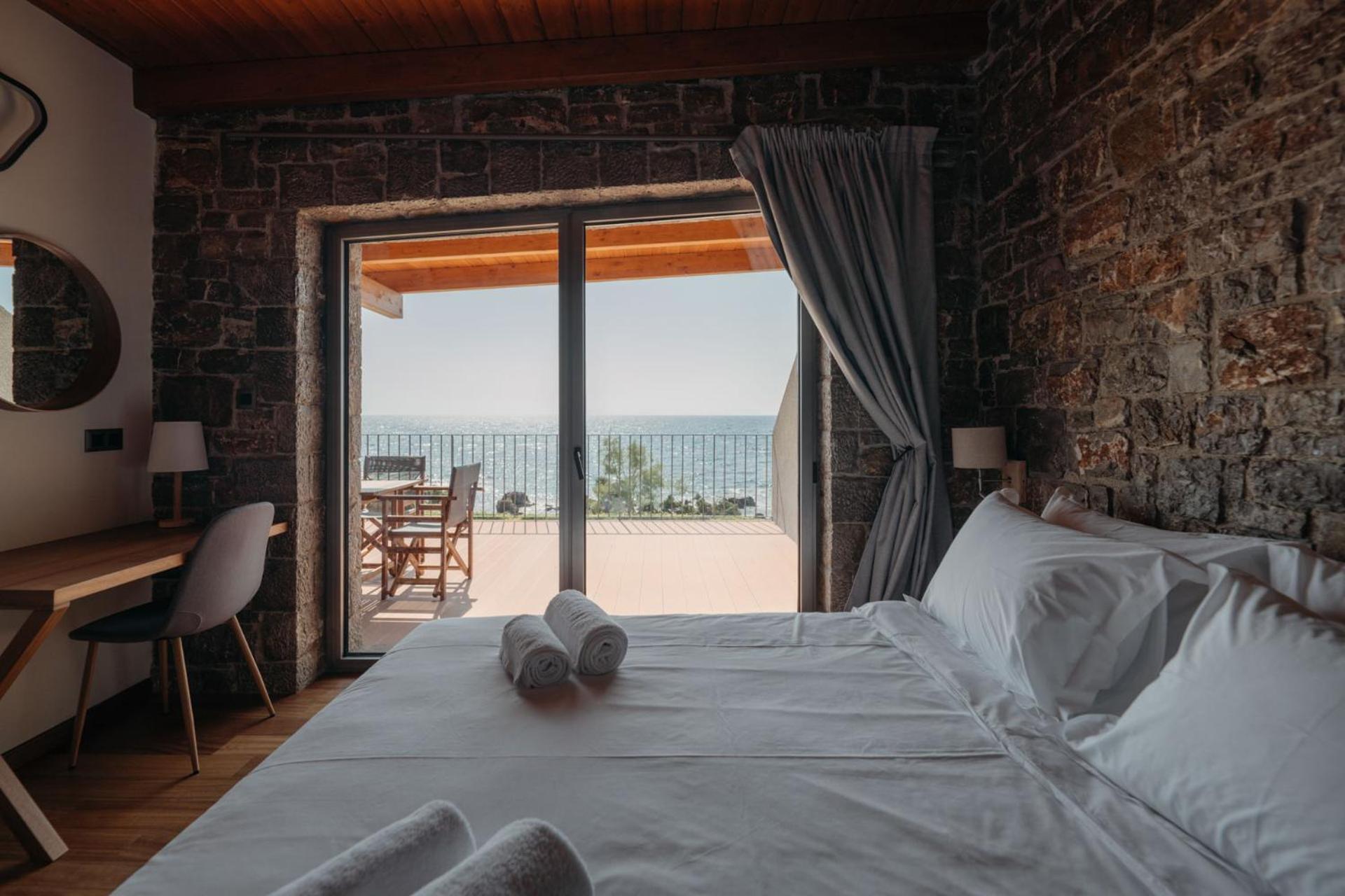 Real Life Homes Luxurious Seafront Villas Each With Their Own Private Pools Korakokhórion Exteriér fotografie