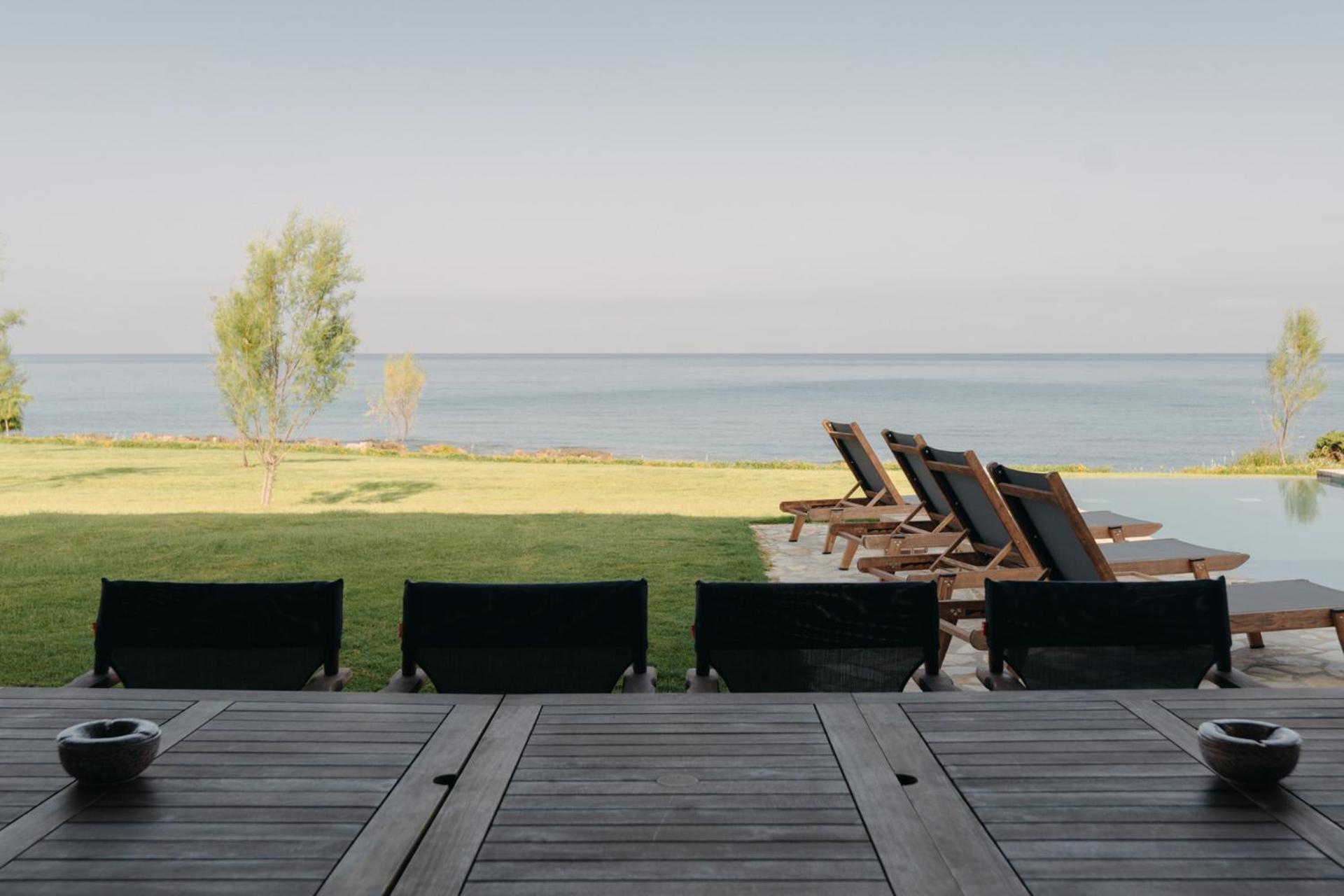 Real Life Homes Luxurious Seafront Villas Each With Their Own Private Pools Korakokhórion Exteriér fotografie